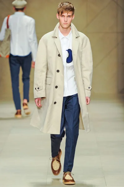 Look 29